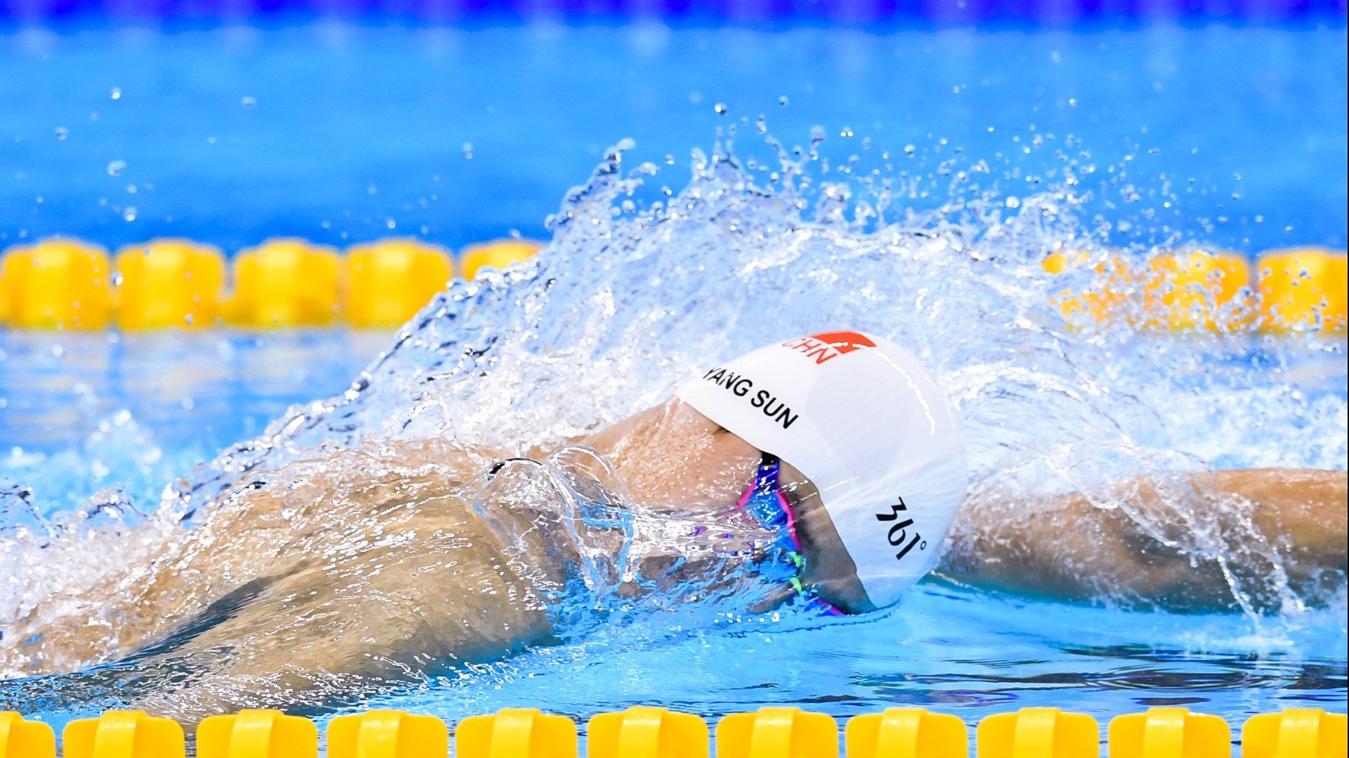 女子业余篮球节 五人制与三人制同场开战